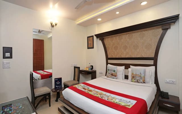 OYO 463 Hotel Metro View Inn - photo 2