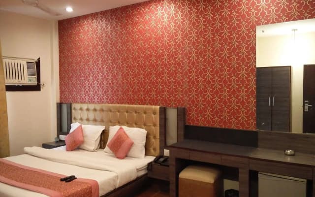 Rupam Hotel - photo 4