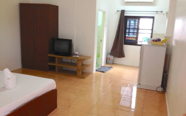 Little Austria Tams Guesthouse - photo 2