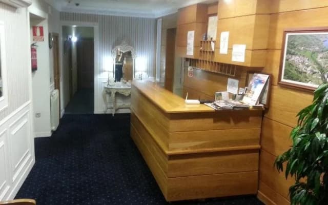 Hostal Guerra - photo 2