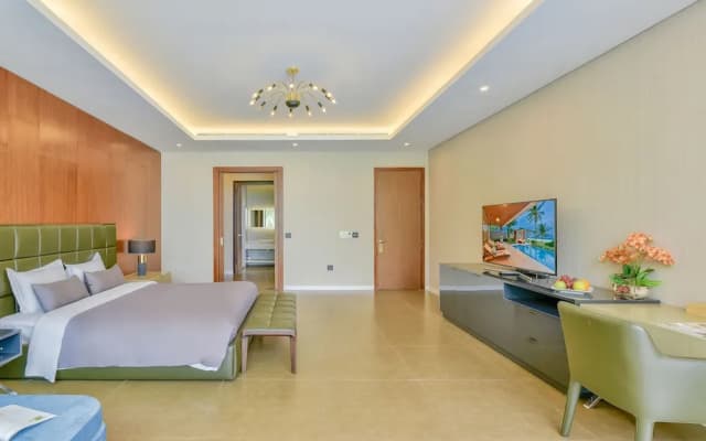 The Five - Ocean Villas Da Nang - photo 2