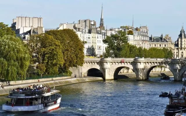 Charming Apart at 2 min From Gare du Nord-eurostar - photo 2