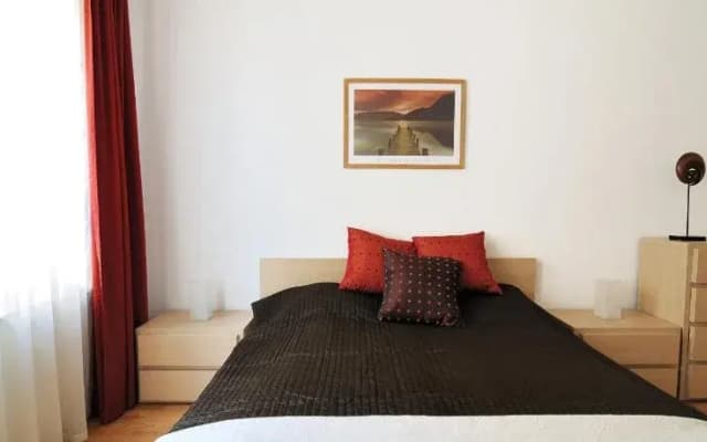 Leda Apartments - photo 2