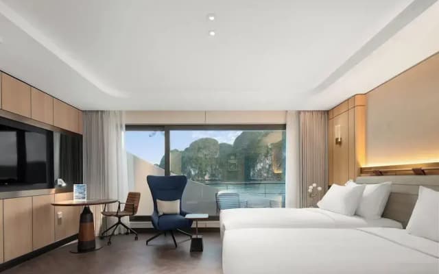 Grand Pioneers Halong Bay Cruise 2 - photo 4
