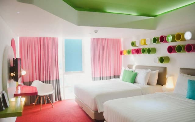 Berry Glee Thematic Hotel - photo 5