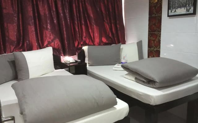 Canada Inn Hotel - photo 3