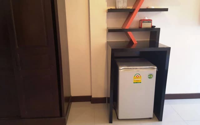 Panupong Hotel - photo 4