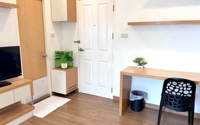 8 Resident - photo 3