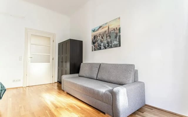Charming 1BR Apt 15 Min to Vienna - photo 2