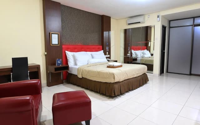 C'One Hotel Cempaka Putih - photo 4