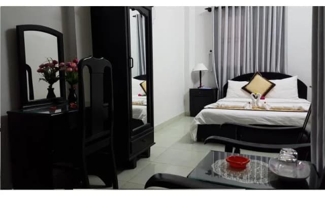 Tan Phuong Hotel - photo 2