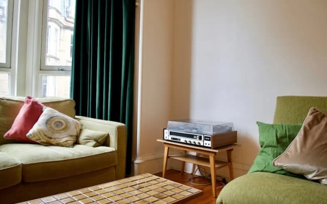 2 Bedroom Flat in Bruntsfield - photo 4