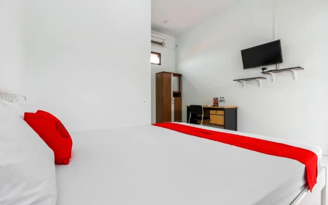 RedDoorz @ Jagakarsa 2 - photo 4