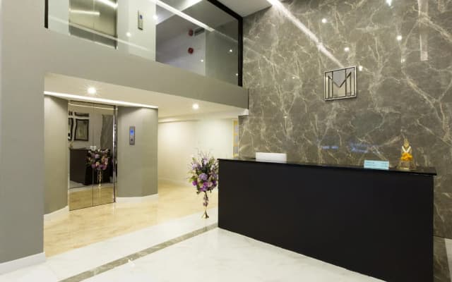 Metro Hotel - photo 2