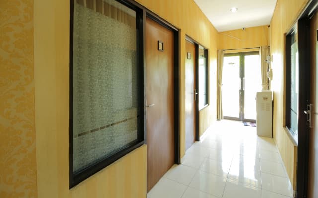 Tuban Torres Accommodation - photo 3