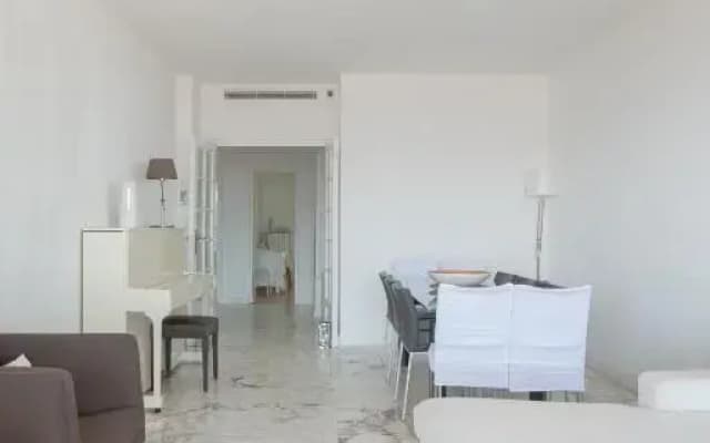 3 pièces vue mer et piscine quartier Parc Impérial - photo 3