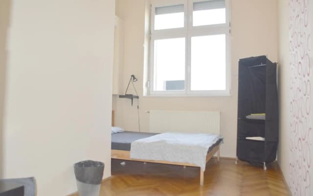Artist Guest House - photo 3