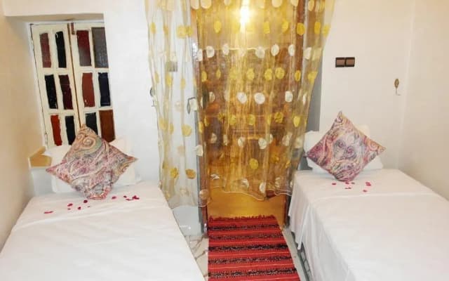 Full Moon Hostel - photo 3