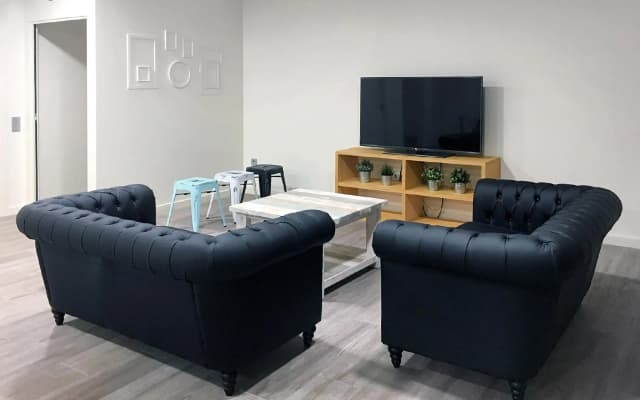 Meeting Point Hostels - photo 3