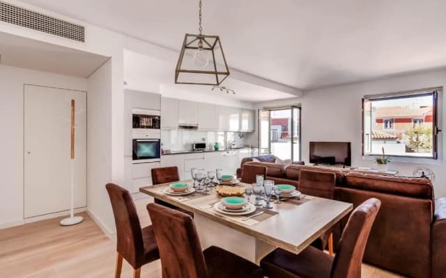 Lisbon Palace Apartment - photo 2