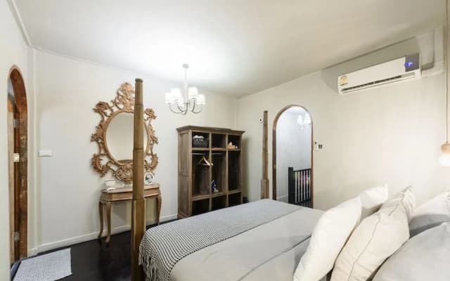 Lion's Den Hotel - photo 4