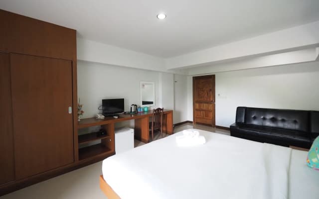 Phuhi Hotel - photo 2