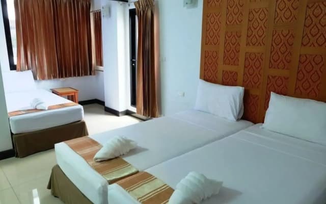 New Siam Palace Ville - photo 4