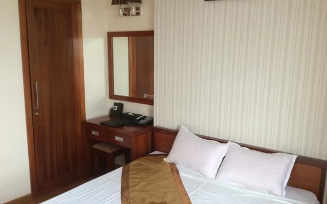 Gia Phu Hotel - photo 2
