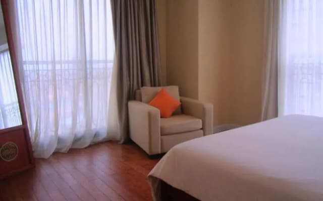 Pacific Place Serviced Apartment - photo 3