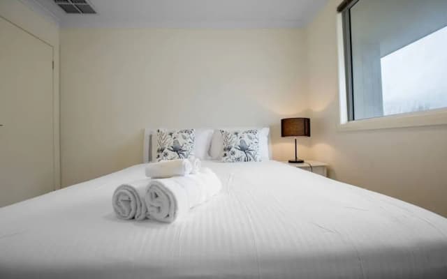 Superb Luxe 5BR House@point Cook Near Lake - photo 5