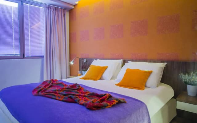 Novus City Hotel - photo 4