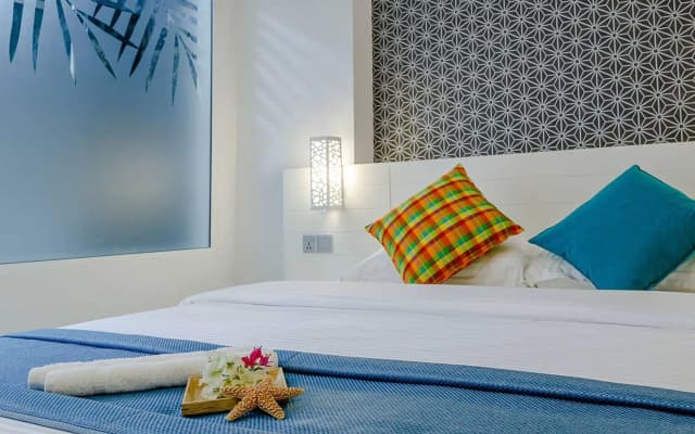 Velana Beach Hotel Maldives - photo 4