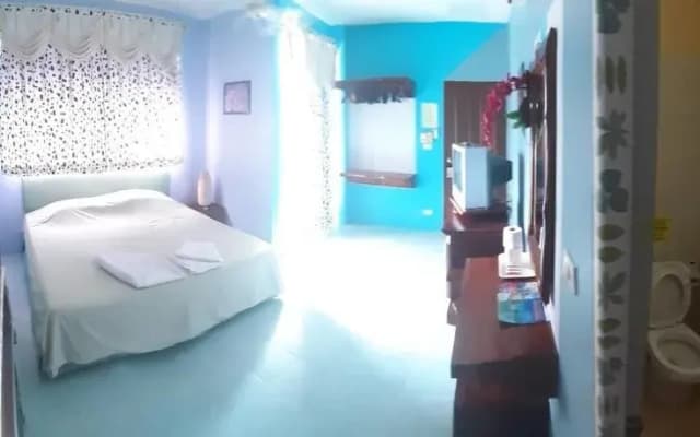 Dive Den Guesthouse - photo 5