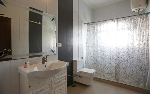 OYO DEL353 Murti Palace BED & BREAKFAST (Under the scheme of All India ) - photo 5
