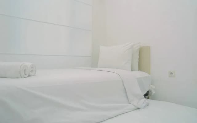 Comfy and Beautiful 2BR Menteng Square Apartment - photo 5