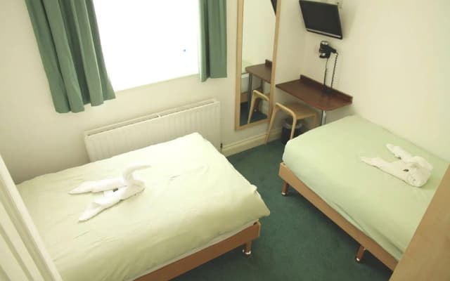 Four Points Flex by Sheraton London Kensington Olympia Hotel - photo 5