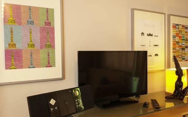 Apartment with balcony in one of the most beautiful districts of Berlin - photo 4