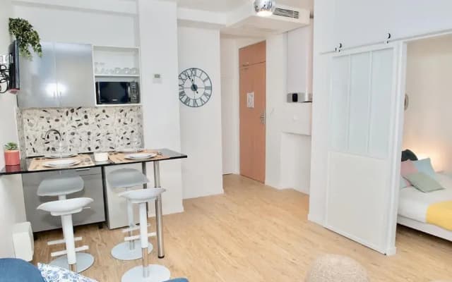 Cosy Flat in Paris Saint-Lazare Opéra - photo 2