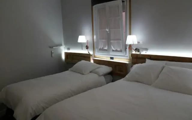 Diezmadrid Hostal - photo 3