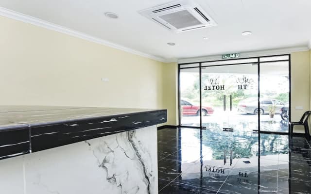 OYO 90445 Th Hotel - photo 4