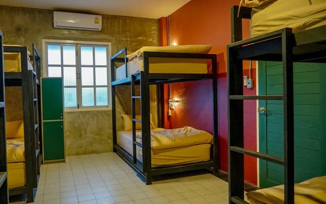Heuan Pak Dee Hostel at Gallery - photo 4