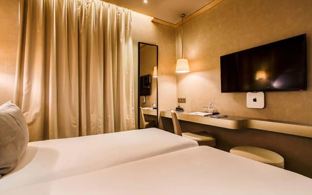 Armoni Hotel  - photo 3