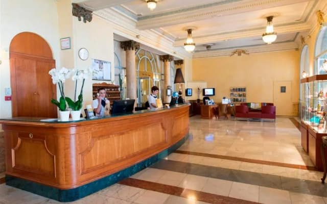 Hôtel Le Royal - photo 2