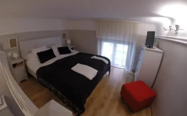 RumbArt Apartman - photo 4