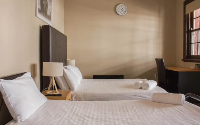 Campsie Hotel - photo 2