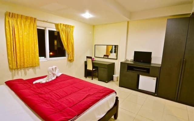 Square One Hotel Patong - photo 4