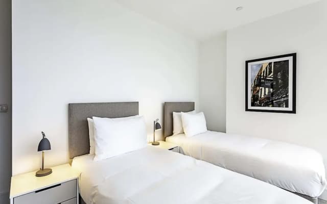 Icon Tower Flat One - North Acton - photo 2