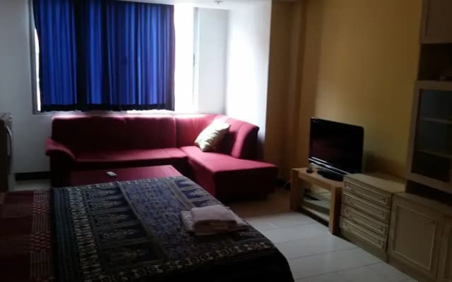 Roadside Guest House - photo 4