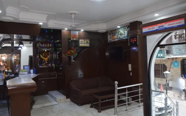 Hotel Yatri International G.H - photo 2