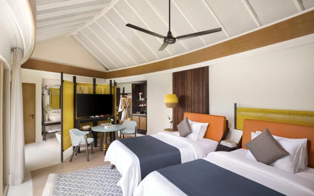 InterContinental Maldives Maamunagau Resort by IHG - photo 3